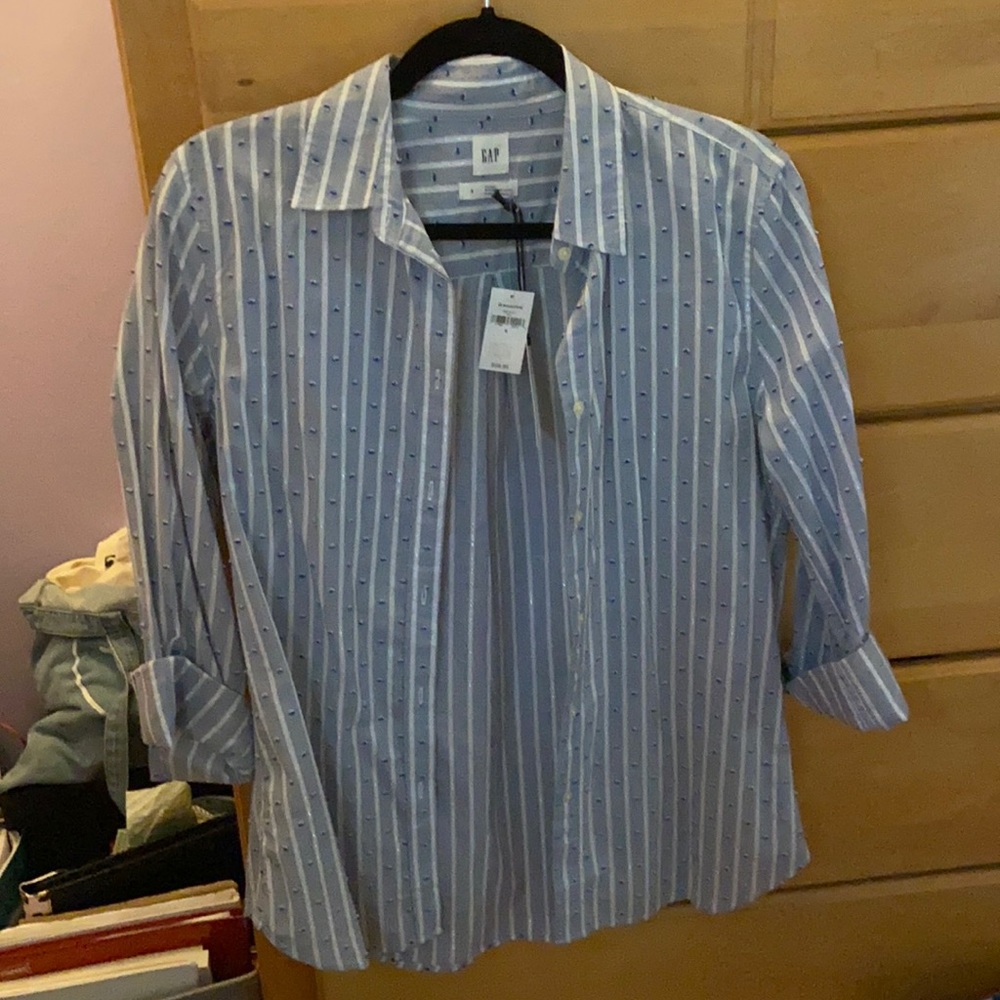 Button down GAP stripes with silver shine